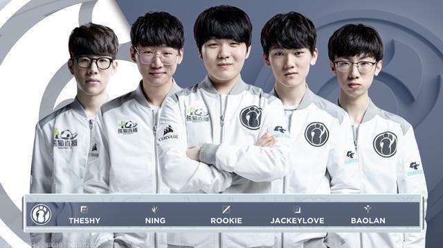 顶尖水平的 顶尖水平的