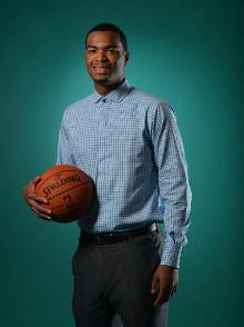 更是对其心 更是对其心